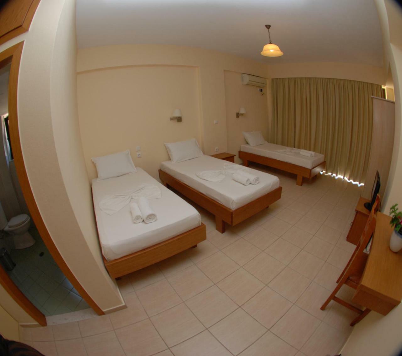 Nikos Hotel And Apartments Saranda Dış mekan fotoğraf